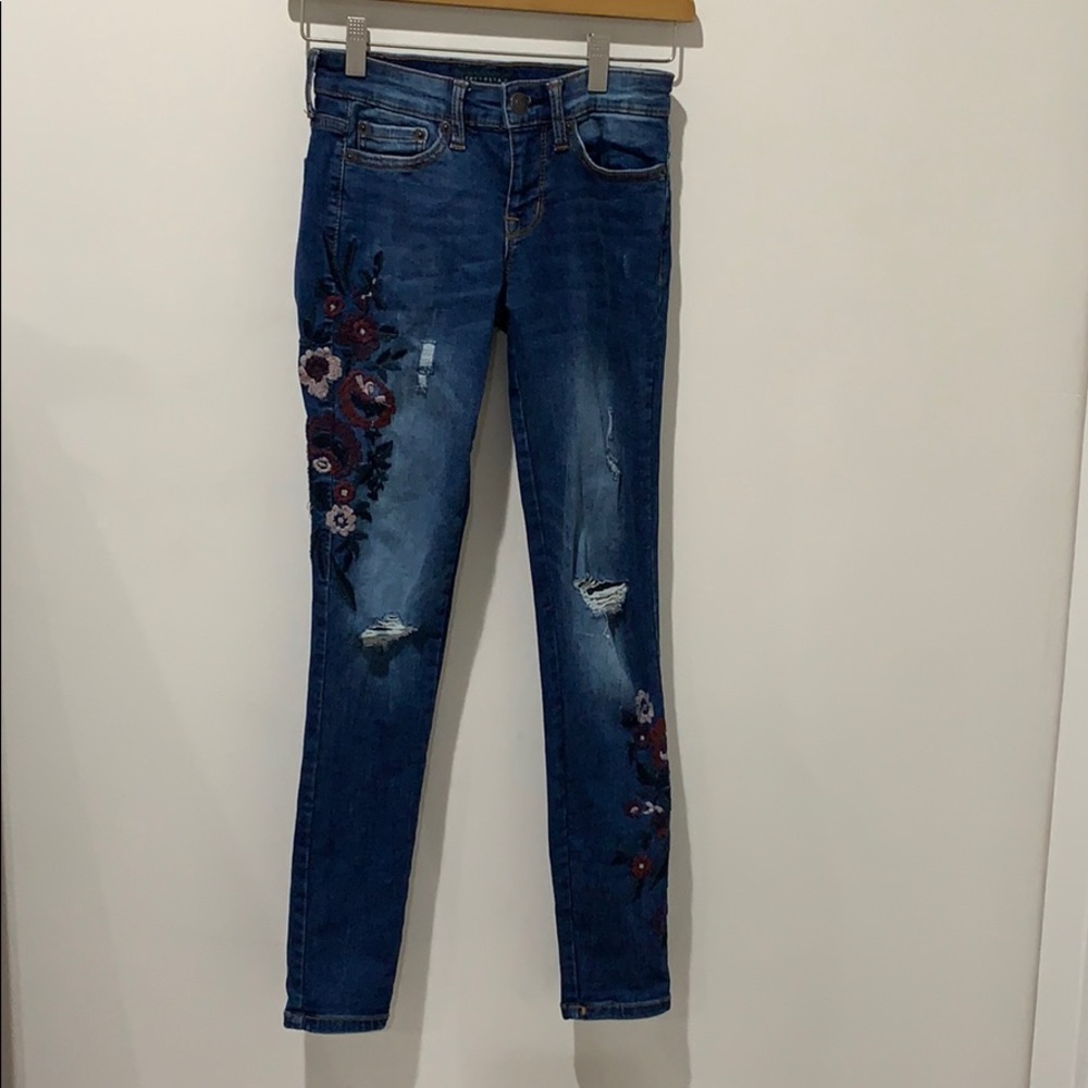 aeropostale  skinny jeans with embroidered flowers